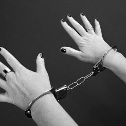 handcuffs, prisoners, woman-964522.jpg